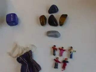 guatemalan-worry-dolls-tumblestones